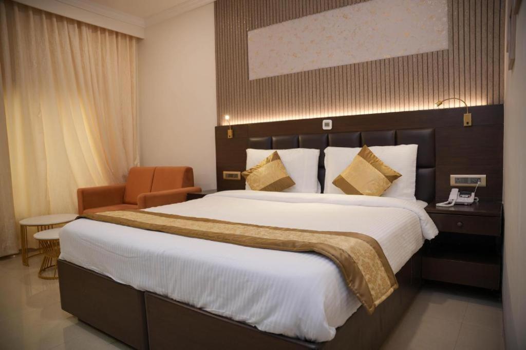Hotel Vijaydeep Place Near Delhi Airport Nuova Delhi Esterno foto