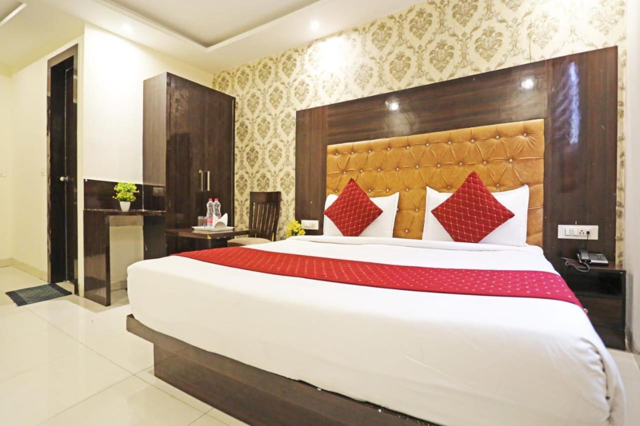 Hotel Vijaydeep Place Near Delhi Airport Nuova Delhi Esterno foto