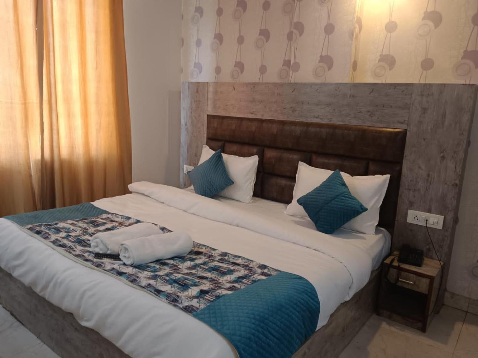 Hotel Vijaydeep Place Near Delhi Airport Nuova Delhi Esterno foto