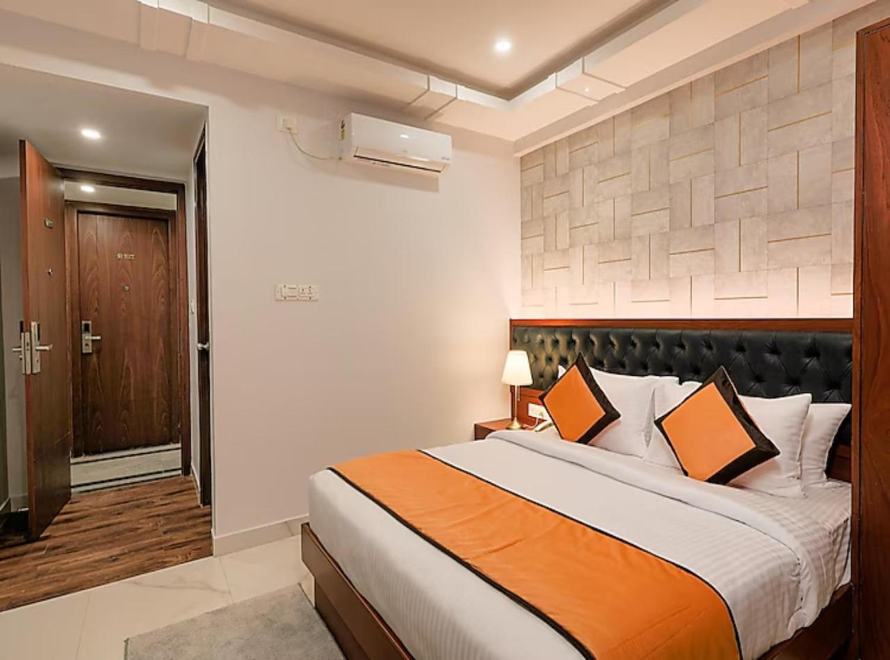 Hotel Vijaydeep Place Near Delhi Airport Nuova Delhi Esterno foto