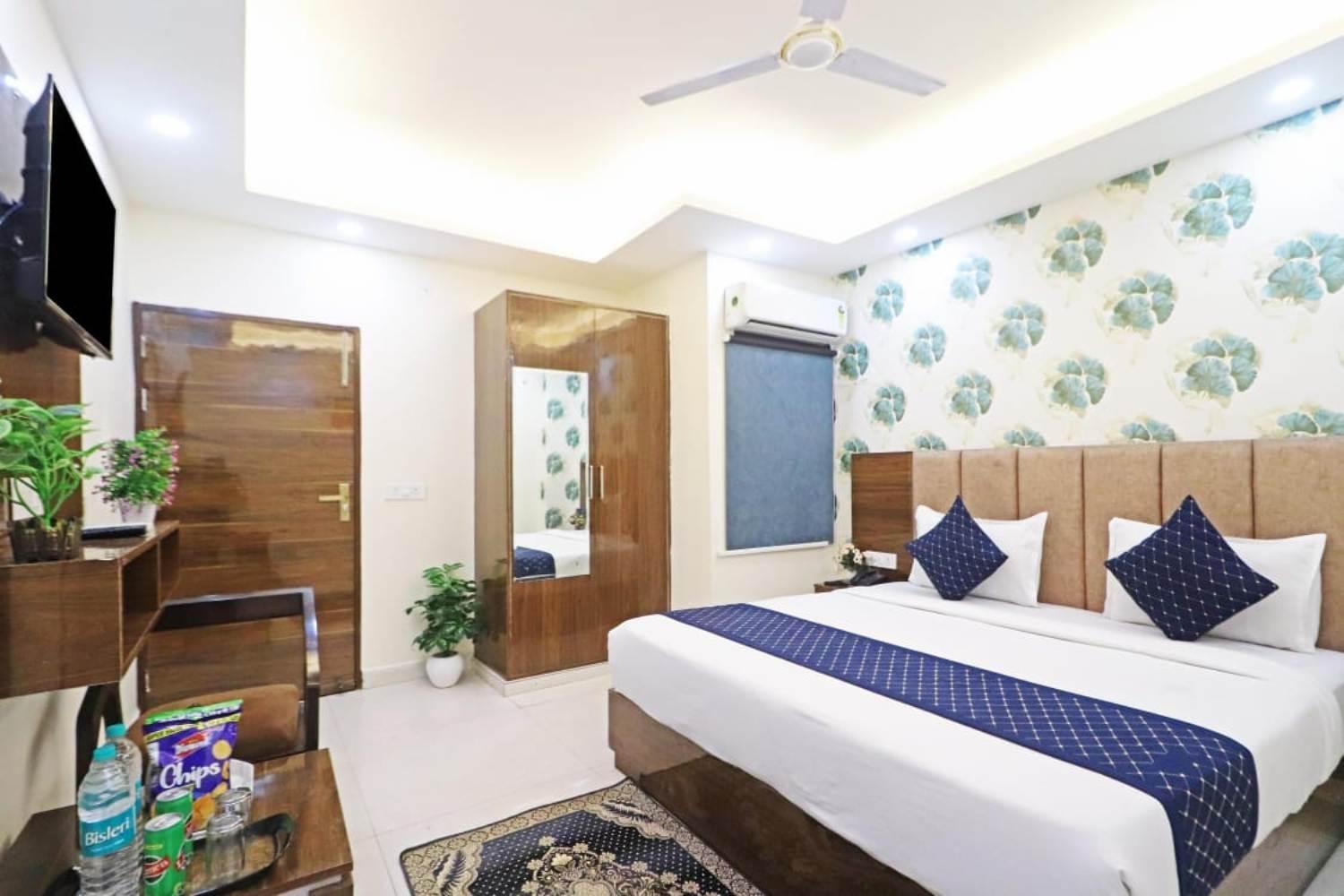 Hotel Vijaydeep Place Near Delhi Airport Nuova Delhi Esterno foto