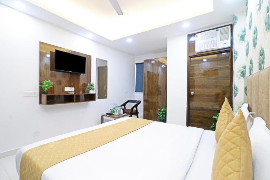 Hotel Vijaydeep Place Near Delhi Airport Nuova Delhi Esterno foto